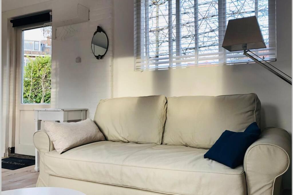 Tiny House In Tuin Van De Statige Villa Mariahof ドルドレヒト エクステリア 写真