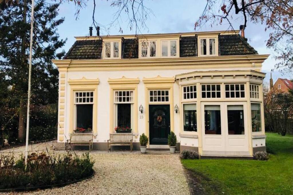 Tiny House In Tuin Van De Statige Villa Mariahof ドルドレヒト エクステリア 写真